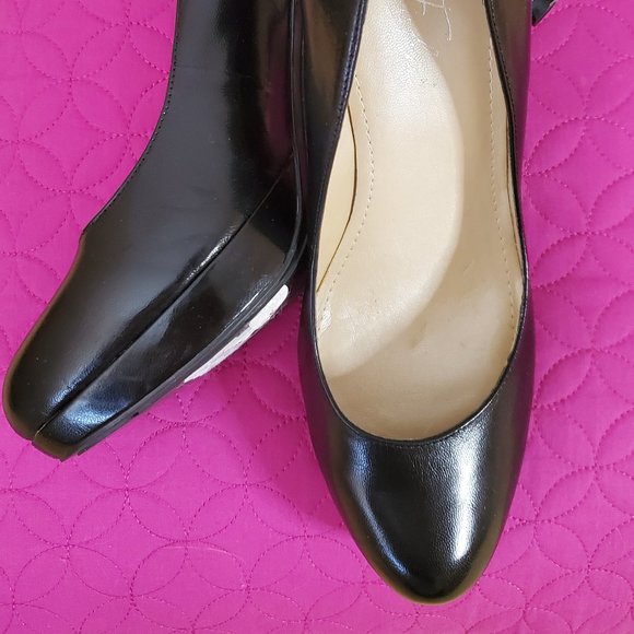 Basic Black Heels - Picture 1 of 3